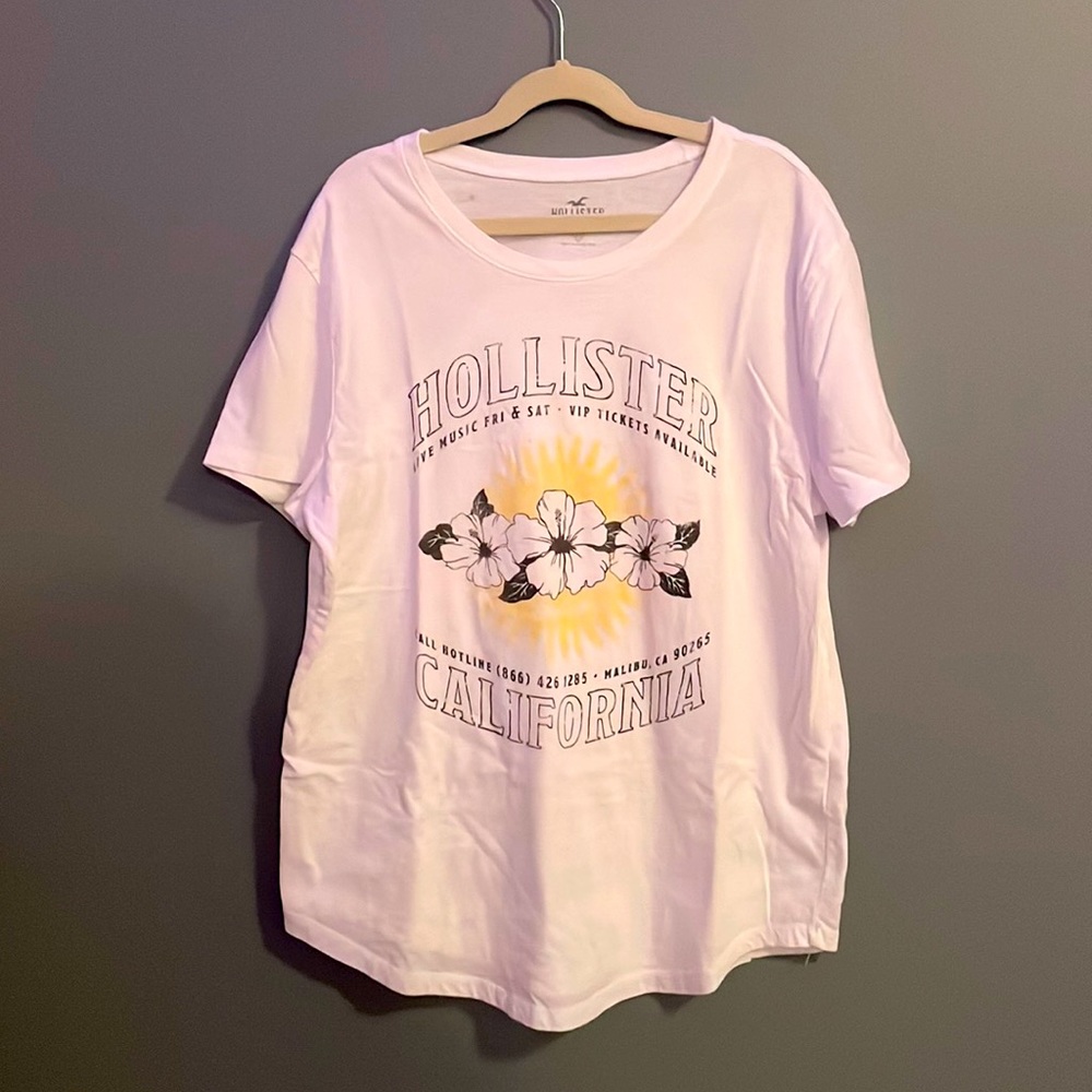Hollister t shirt size XS